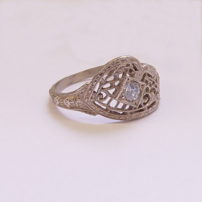 080f1bbr | Pre-Set Antique Filigree Ring | .10ct. round diamond | Unusual Clover